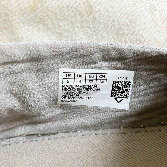 Toms Youth 5 Drizzle Embroidered Bugs Insects Slip On Casual Shoes UK 4 EU 37 - Picture 3 of 10